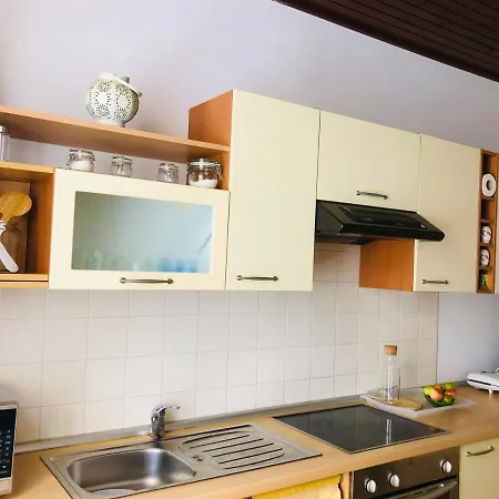 Apartma Domenika *